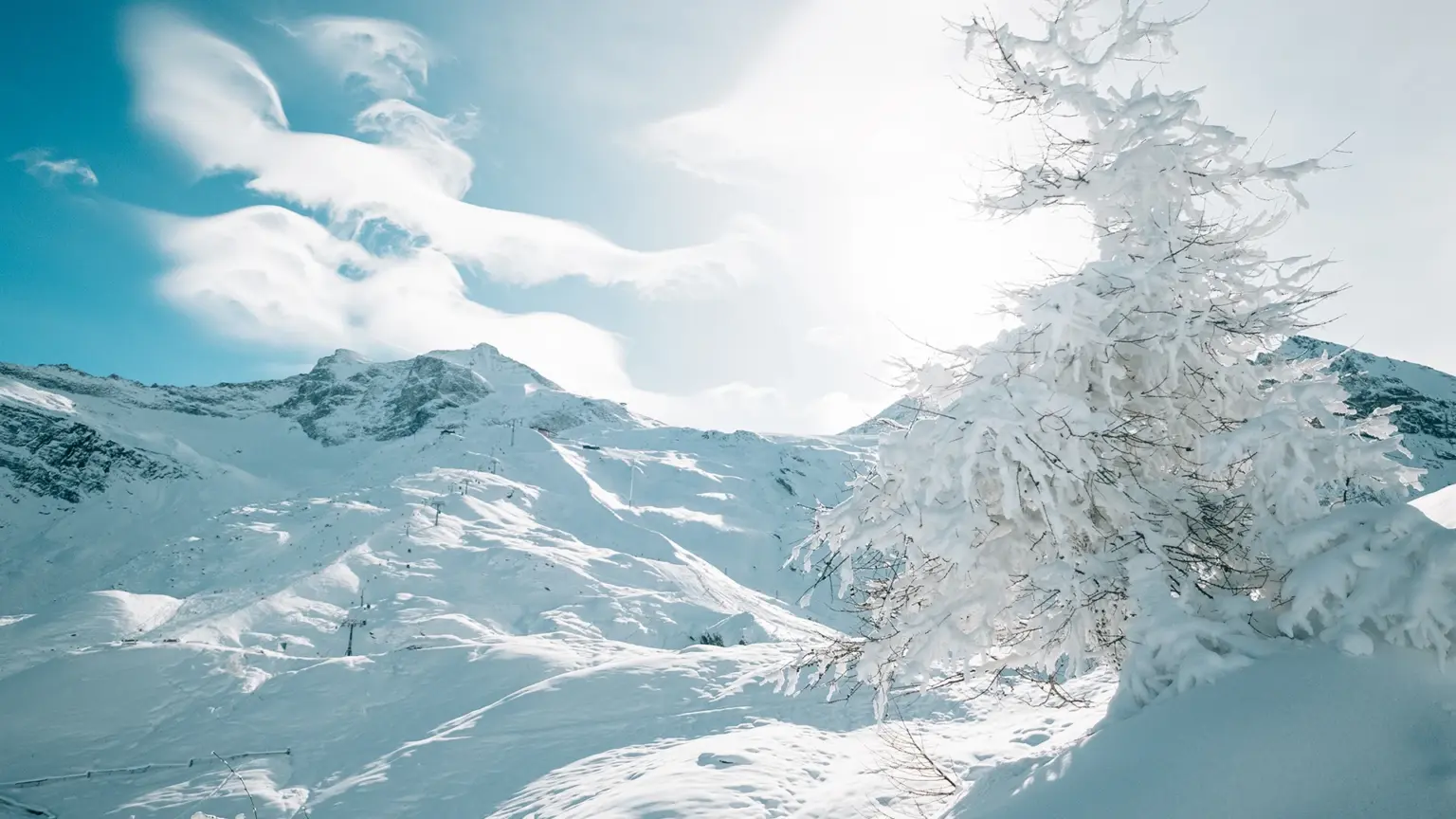 Hintertuxer Gletscher Winterlandschaft verschneit